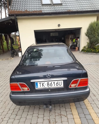 Mercedes-Benz Klasa E cena 20500 przebieg: 245000, rok produkcji 1997 z Kielce małe 92